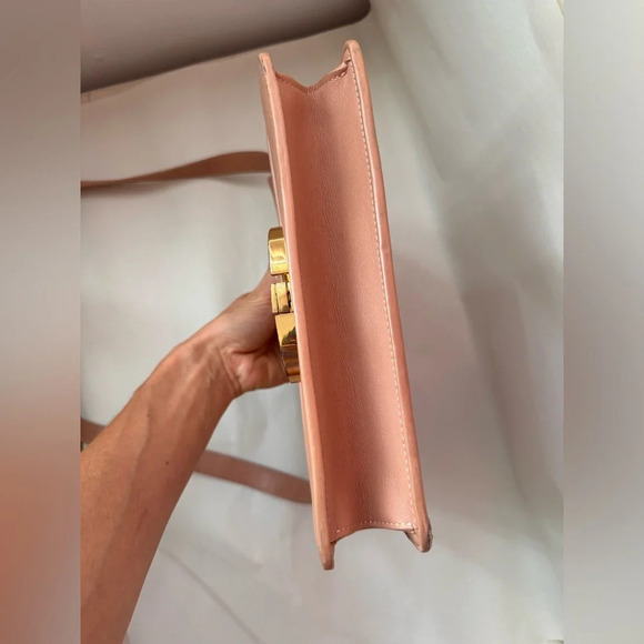 Christian Dior 30 Montaigne Shoulder Bag Beige Leather - Picture 6 of 13